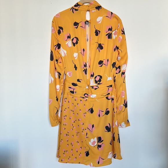 Taylor Swift Self-Portrait Yellow Floral Print Mini Dress - Picture 3 of 14